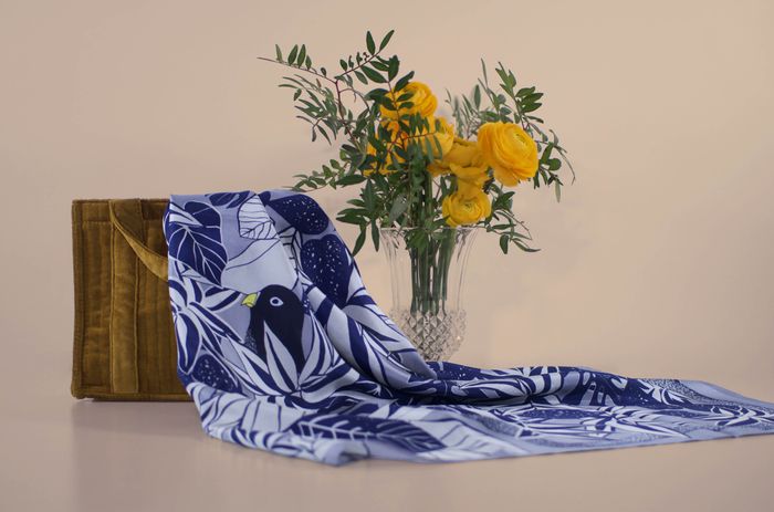 Foulard en soie 90cm Têtes d'oiseaux
