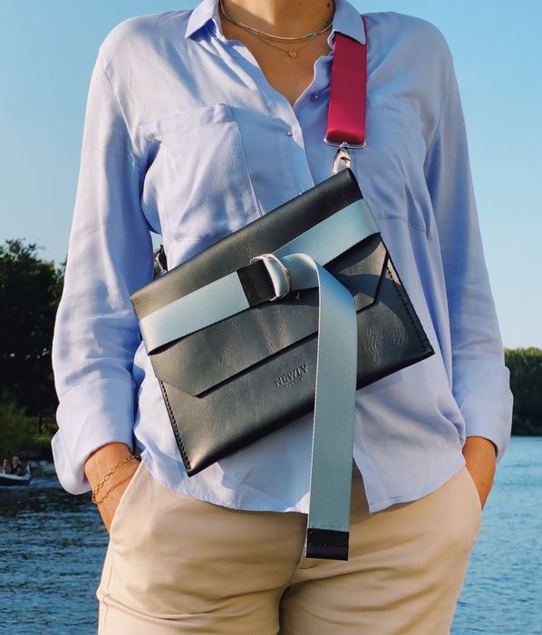 Sac Crossbody IVY • Black par Newly Studio