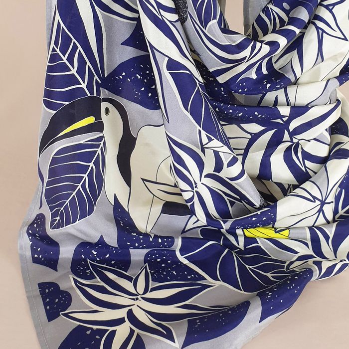 Foulard en soie 90cm Têtes d'oiseaux