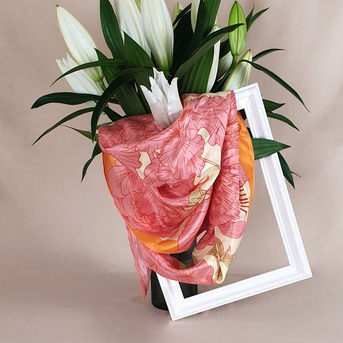 Foulard en soie 90cm Romance