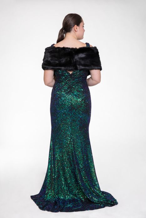 châle fourrure noir