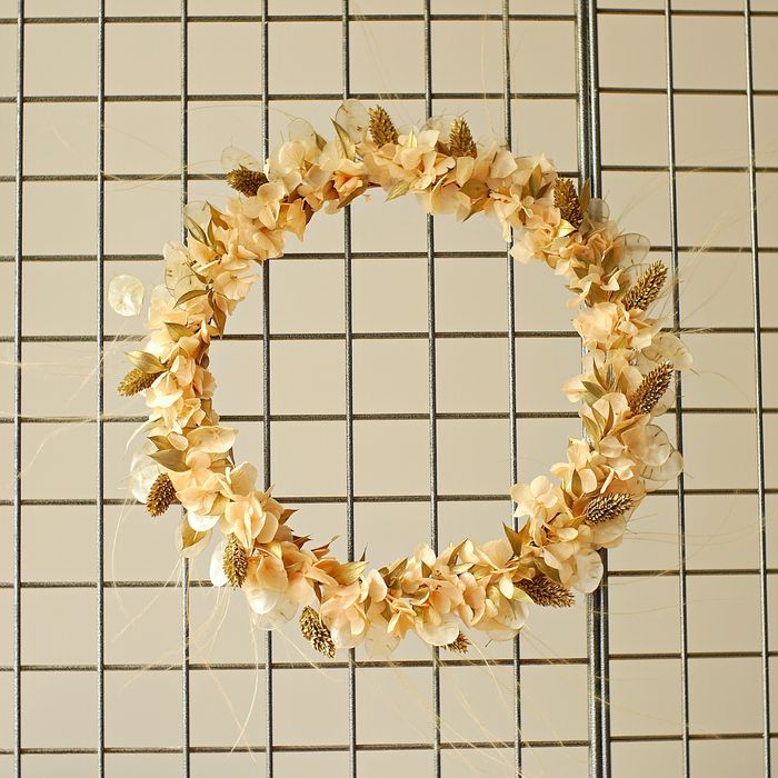 Couronne murale dorée