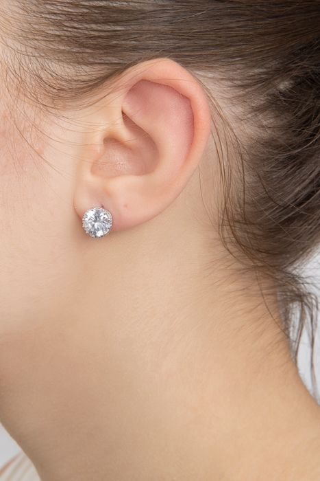 Clous d'oreilles 008