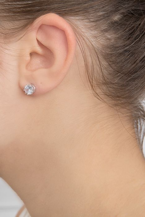 Clous d'oreilles 008