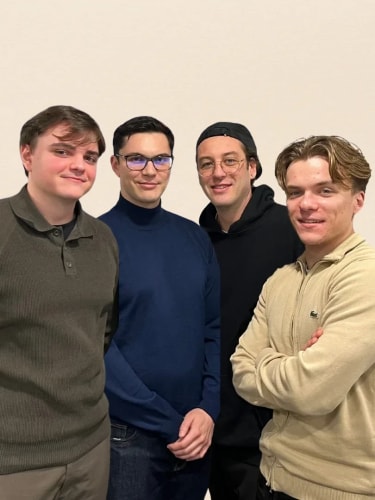 Victor ECHARD, Jarod SIMILIA, Valentin RICHARD & Alexandre ECHARD, fondateurs de NEST ACCESS