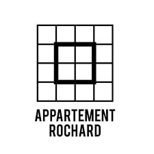 Logo représentant une grille carrée avec un carré plus épais au centre et le nom de la marque "APPARTEMENT ROCHARD".