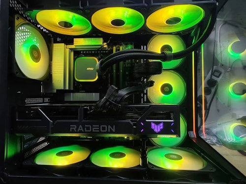 PC Gamer AQUARIUS - RX 9070 AMD