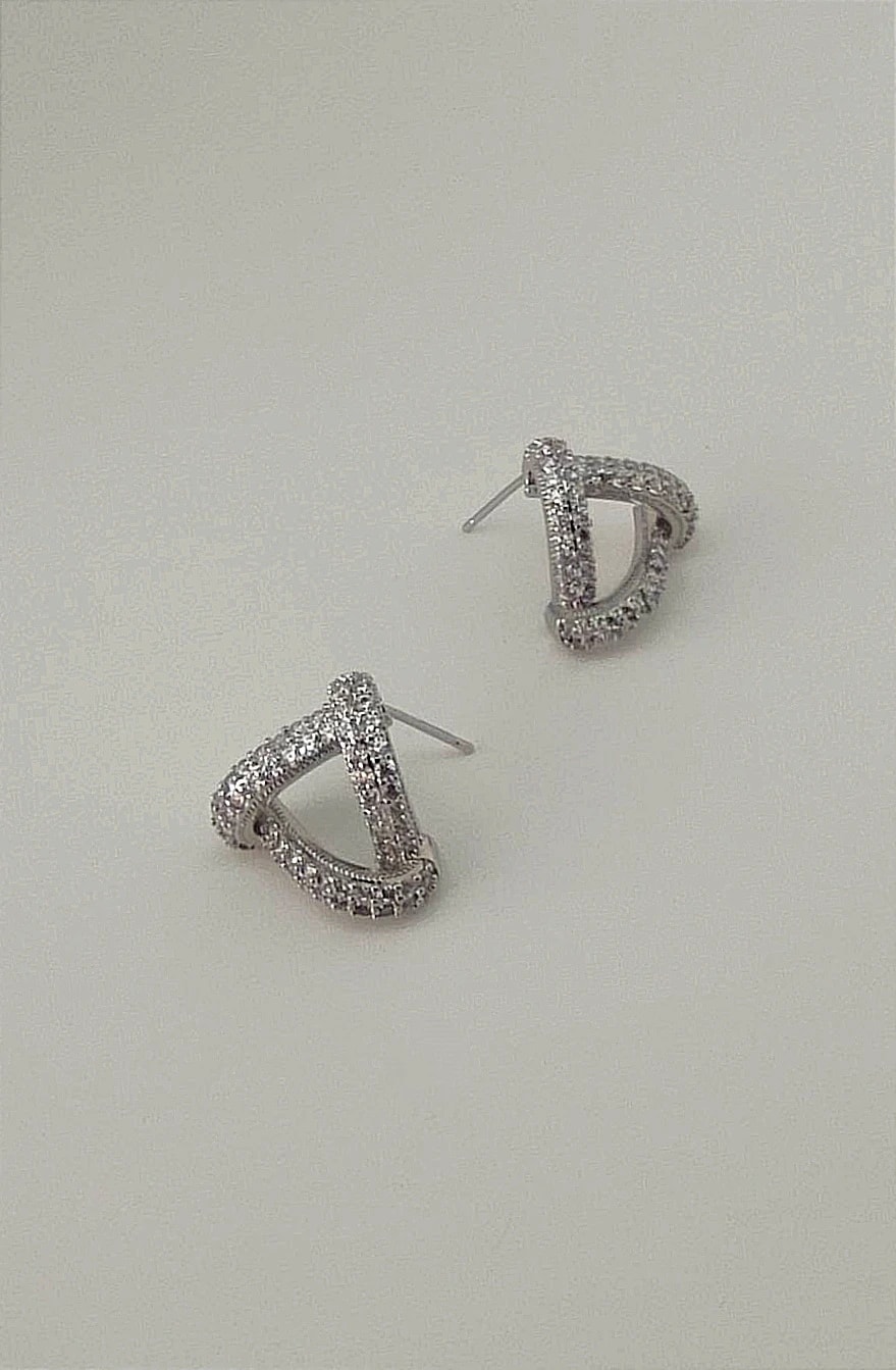 CLOUS D’OREILLES 042