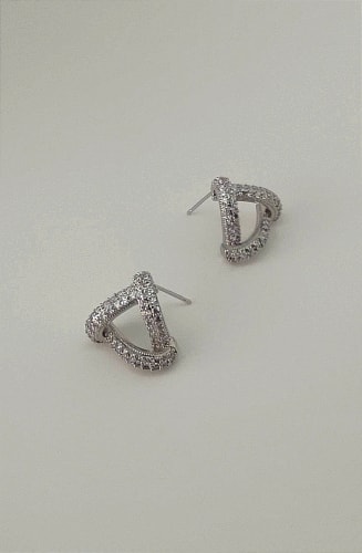 CLOUS D’OREILLES 042