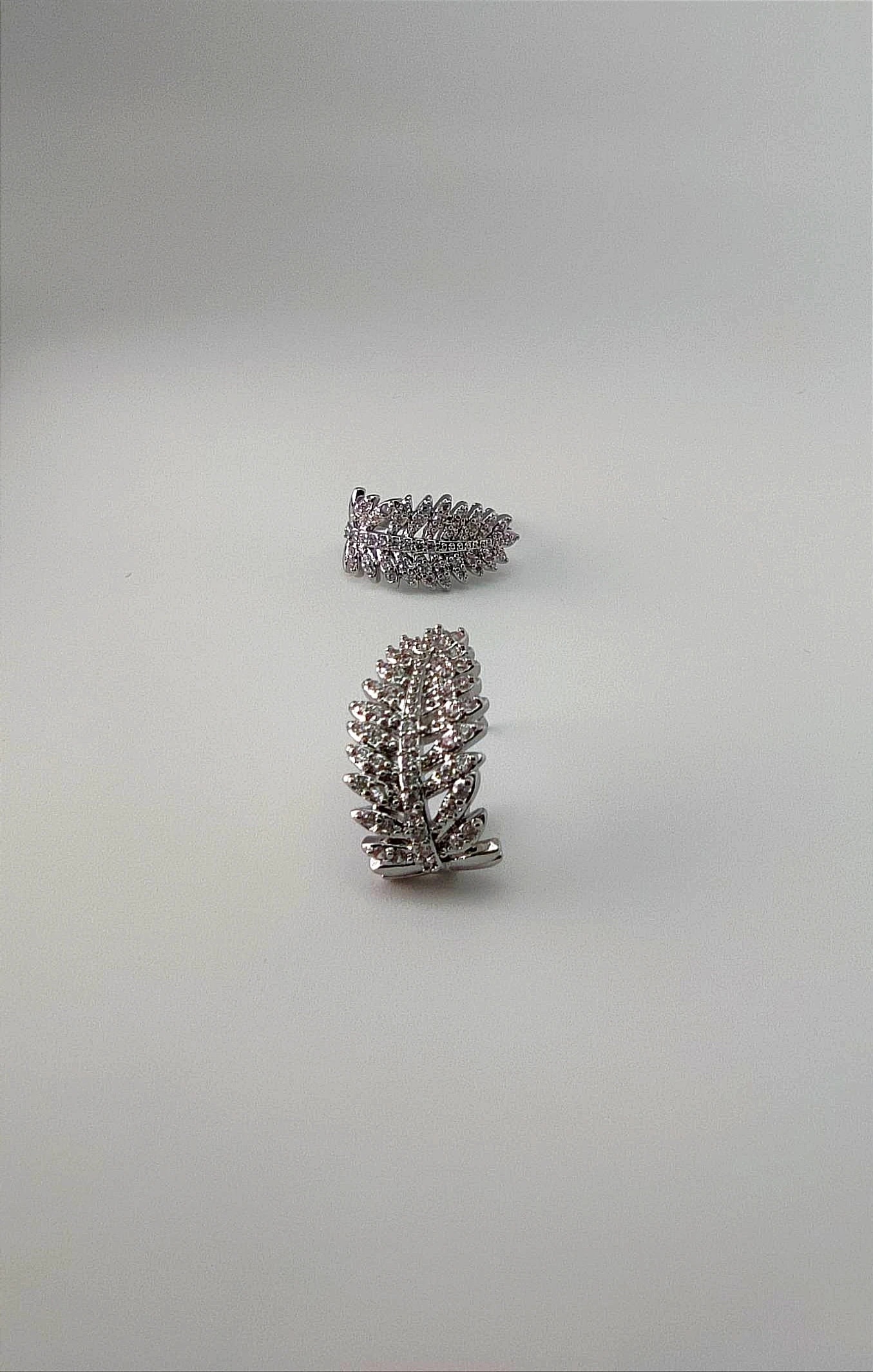 CLOUS D’OREILLES 054