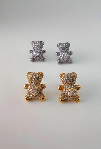 CLOUS D’OREILLES 052