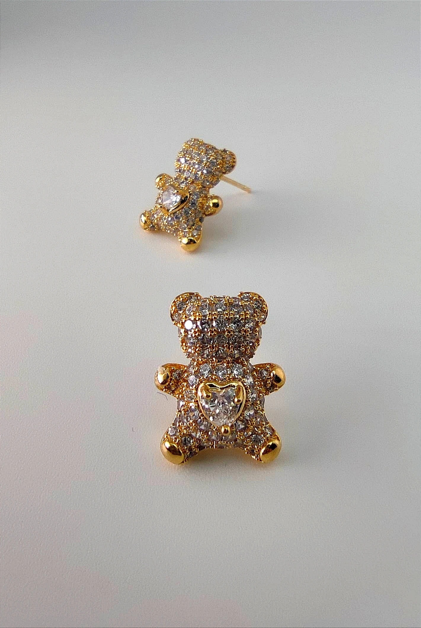 CLOUS D’OREILLES 052