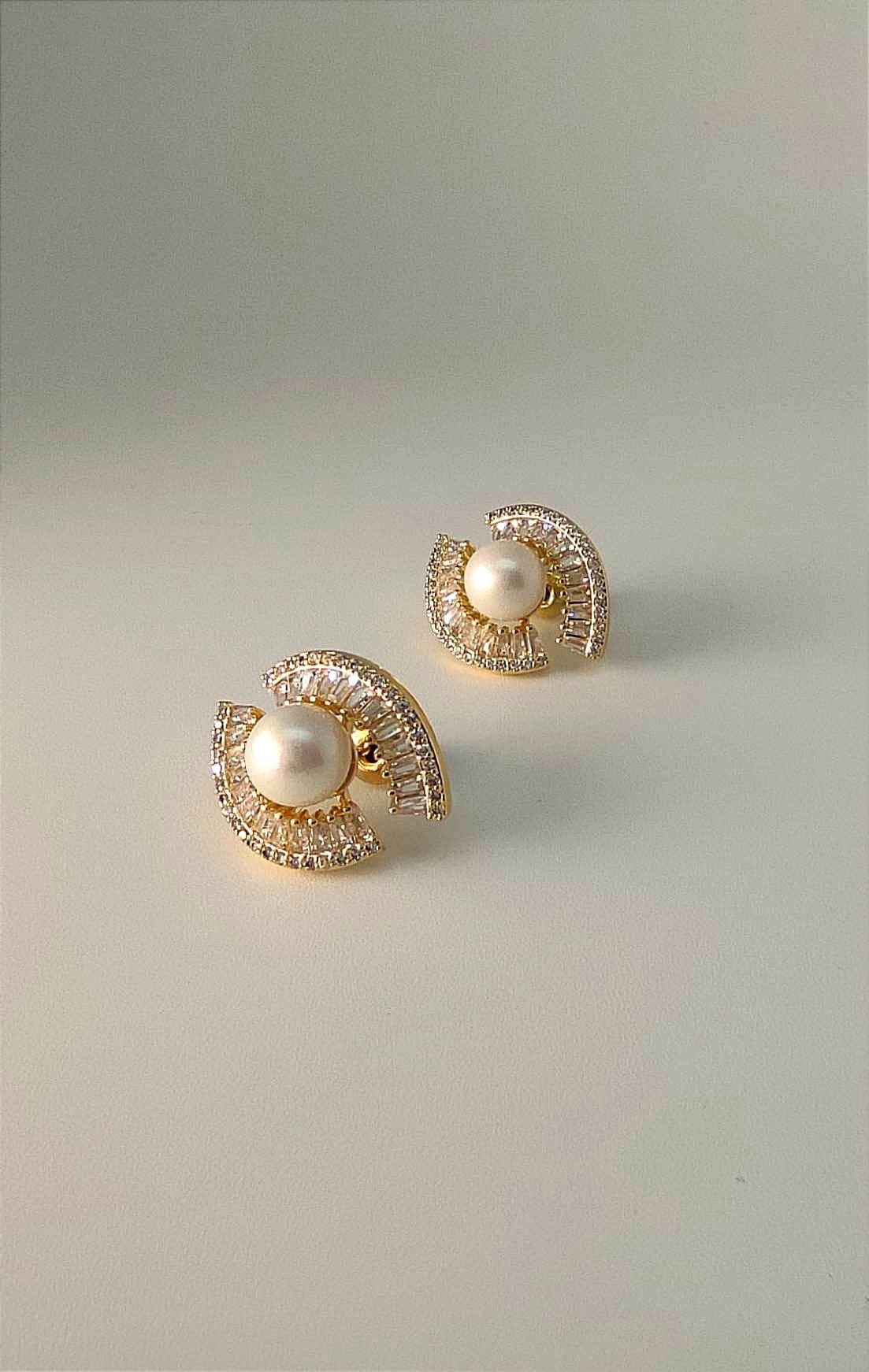 CLOUS D’OREILLES perle 