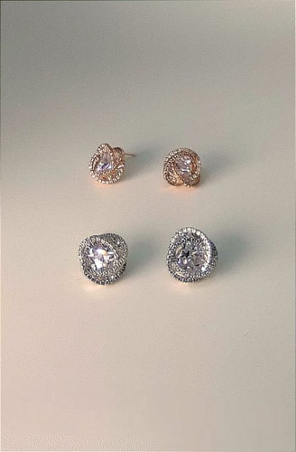 CLOUS D’OREILLES 036