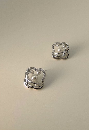 CLOUS D’OREILLES 037