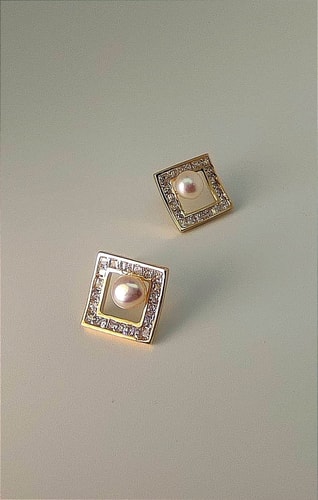 CLOUS D’OREILLES 031