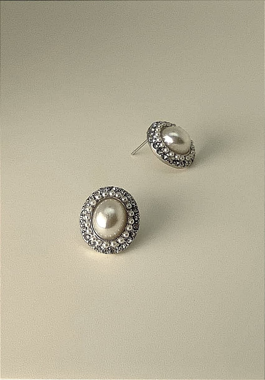 CLOUS D’OREILLES 031