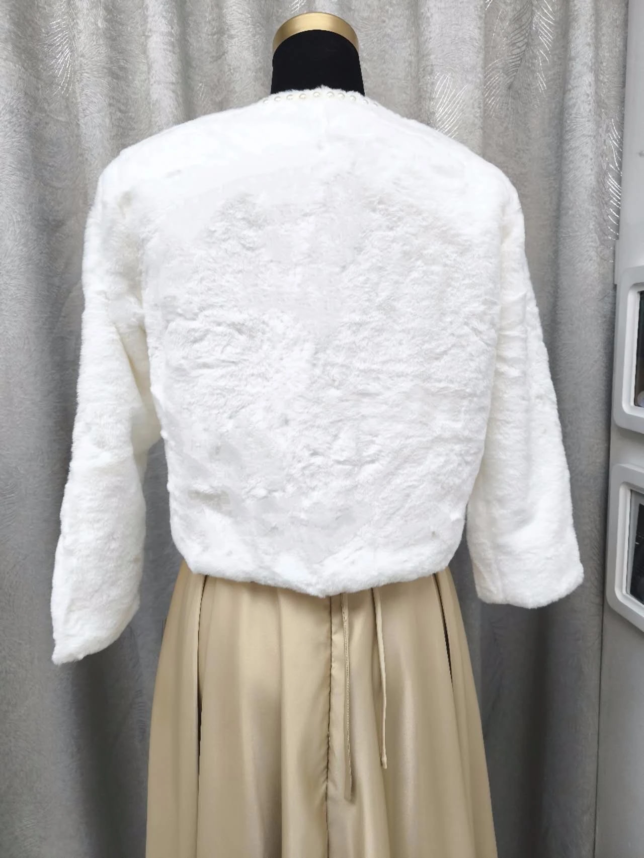 châle fourrure MANTEAU