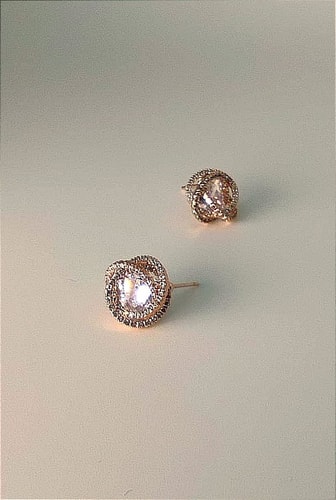 CLOUS D’OREILLES 036