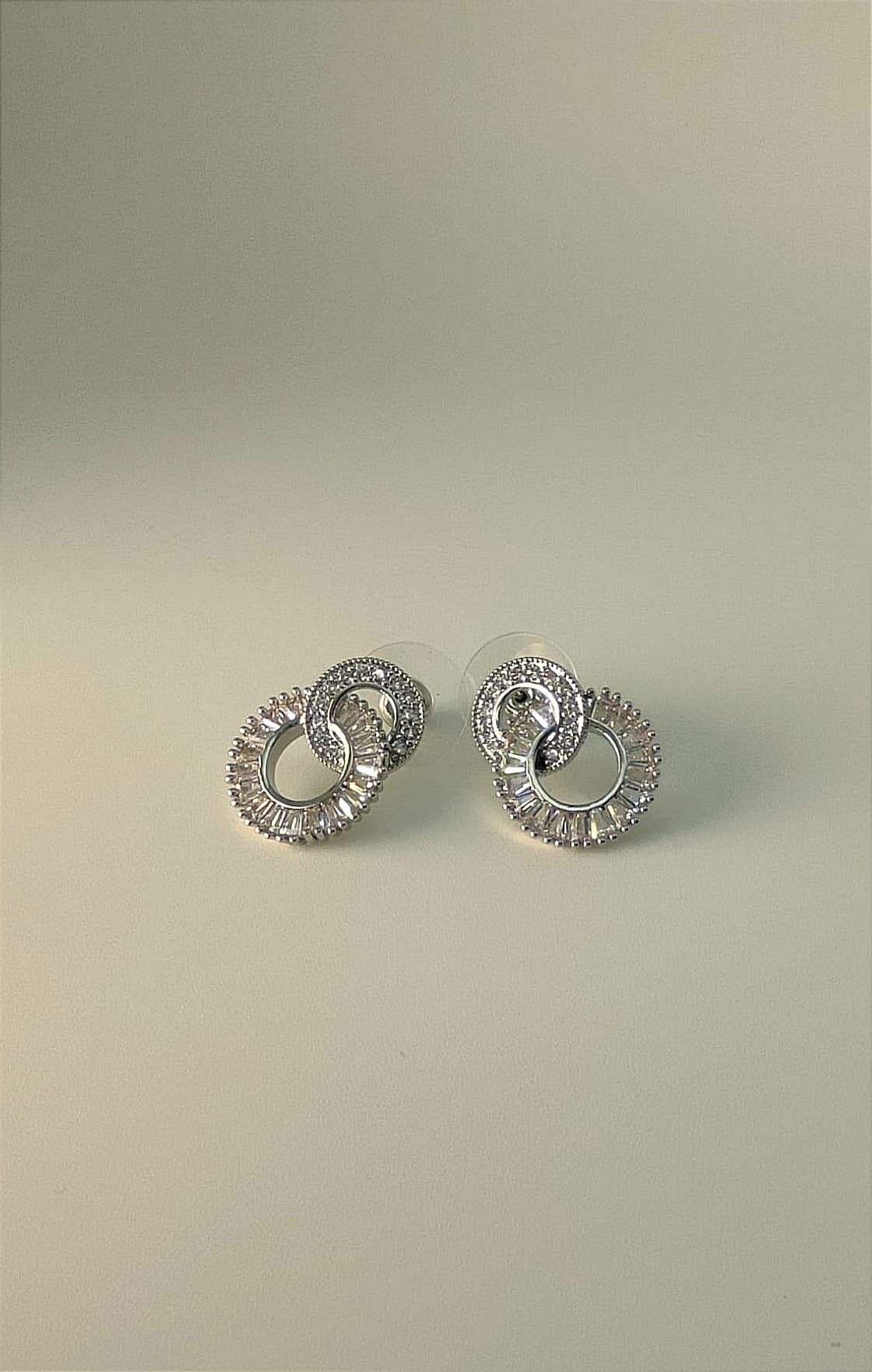 CLOUS D’OREILLES 023