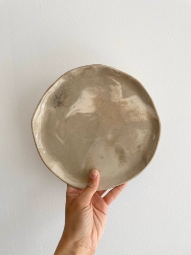 Petite assiette en terres mêlées