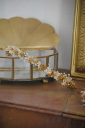 Demi-couronne naturel en fleurs séchées - mariage 2022