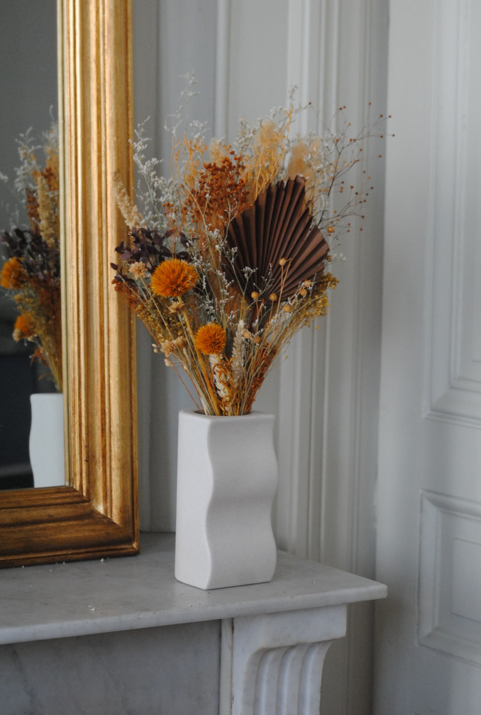 Vase ondulé en grès beige - S