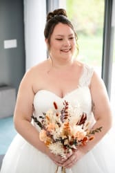 Bouquet de mariée terra cotta en fleurs stabilisées - mariage 2025