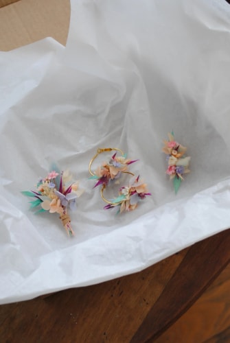 Bouquet en fleurs séchées et stabilisées bleu et terracotta - mariage 2022