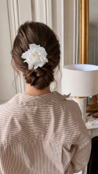 Pince à cheveux gardénia stabilisé – Accessoire coiffure mariage sur mesure