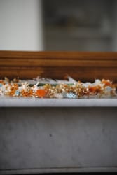 Couronne de mariée en fleurs séchées bleue et terracotta - mariage 2022