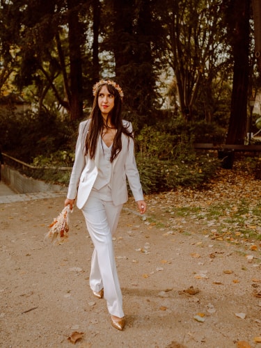 Couronne de mariée en fleurs séchées et stabilisées naturel et touche de terracotta - mariage 2022