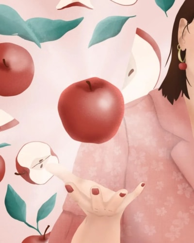 Illustration d'une femme au premier plan lançant une pomme rouge, entourée de pommes et de feuilles, avec un fond rose.