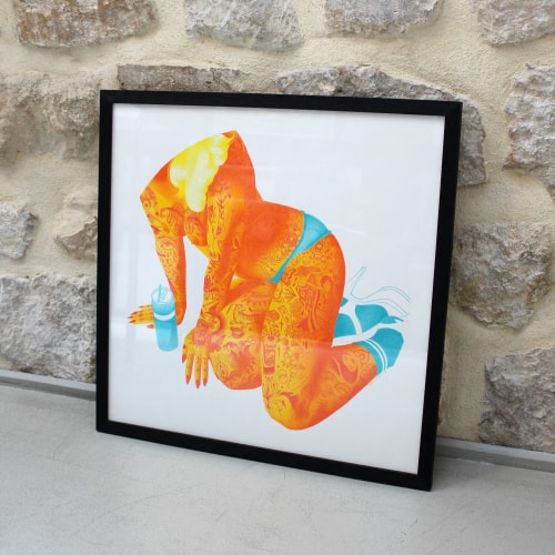 Lata, calcinha e salto alto