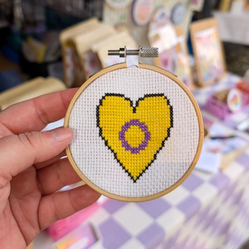 Broderie décorative "Drapeaux LGBTQ+"