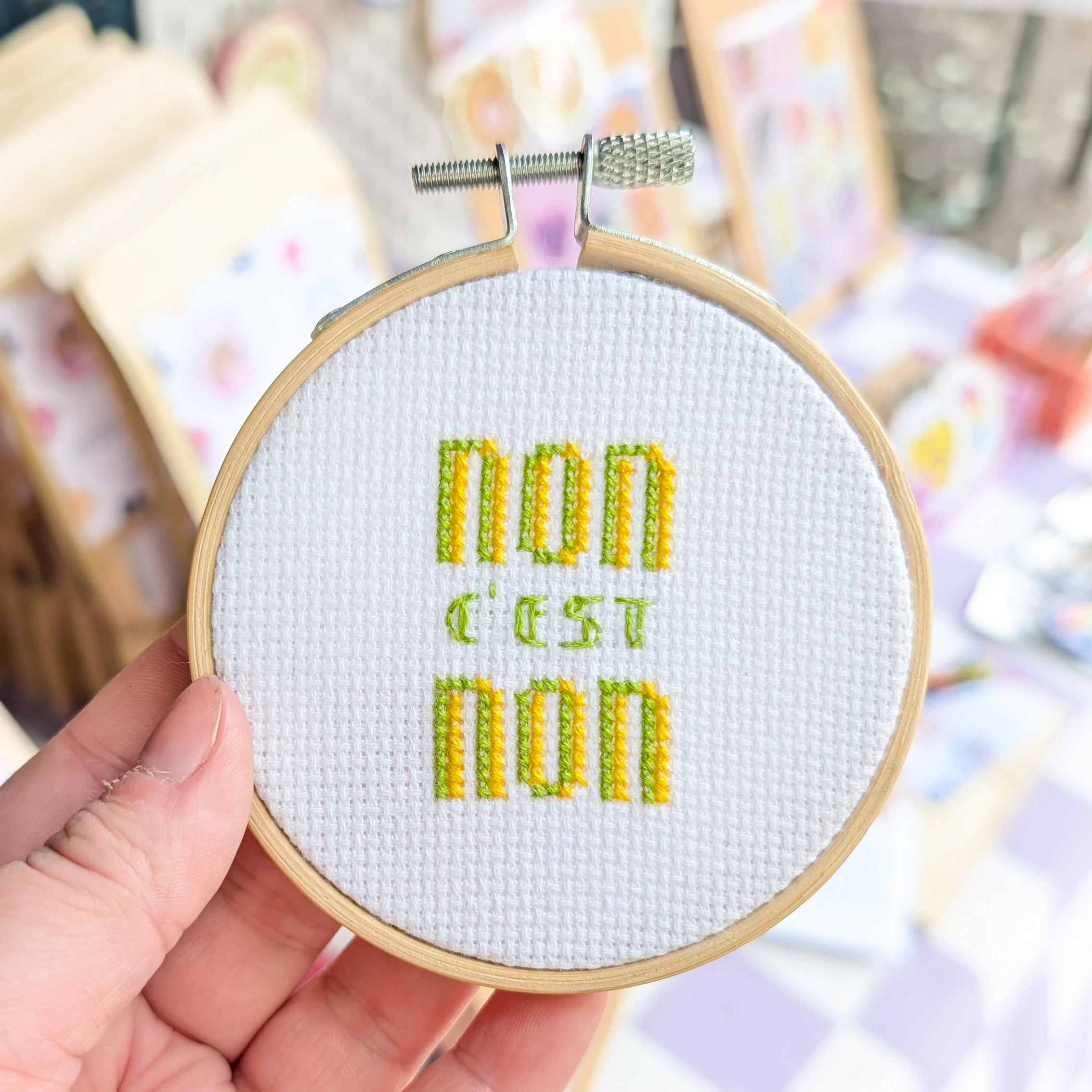 Broderie décorative "Non c'est non"