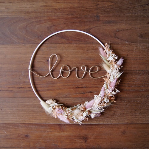 Couronne rose pâle Love