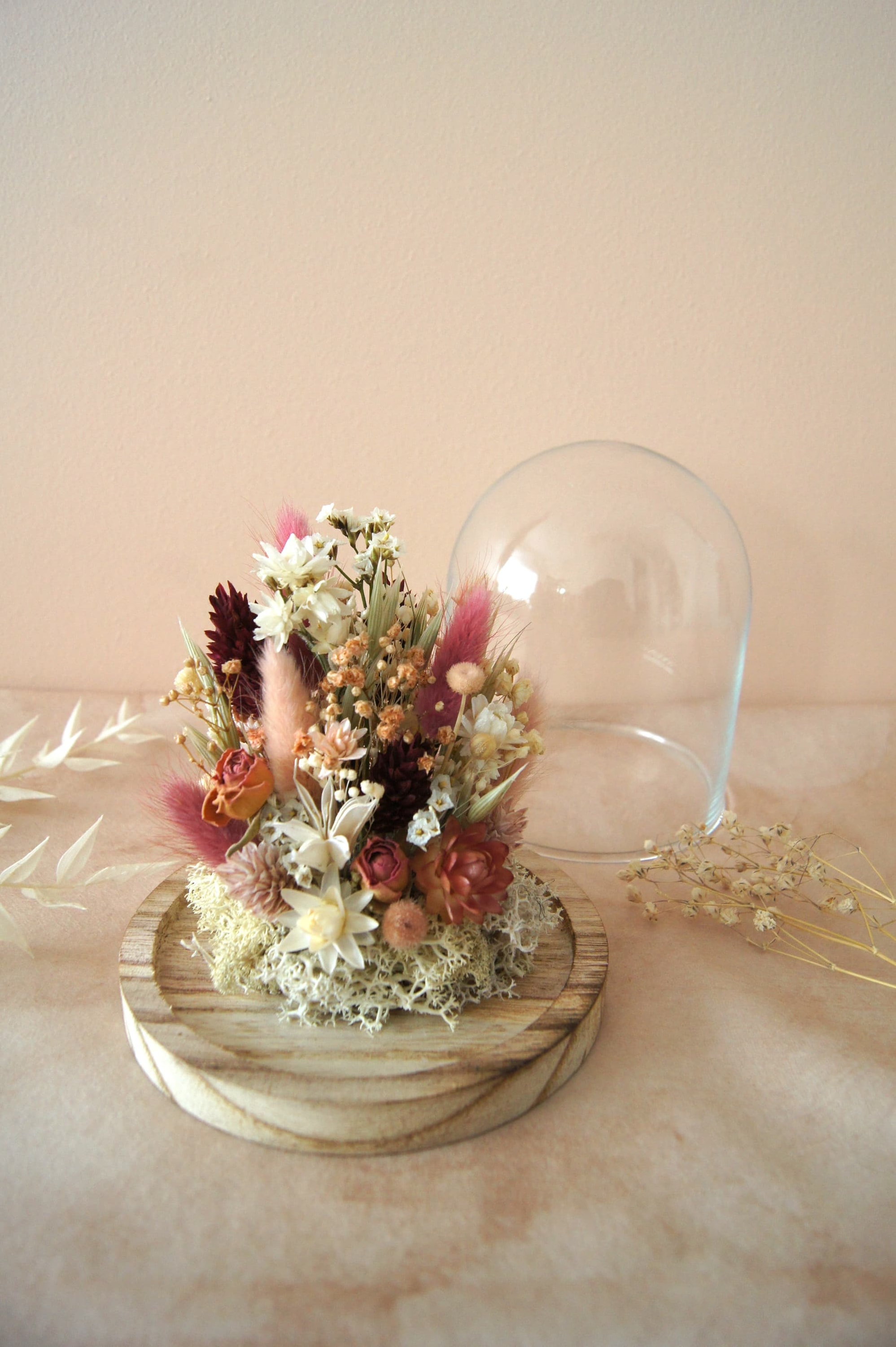 Cloche tons bordeaux/rosés