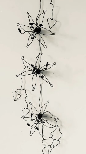 Guirlande de 3 fleurs, lys en fil de fer