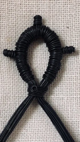 Croix du Sud en fil de fer