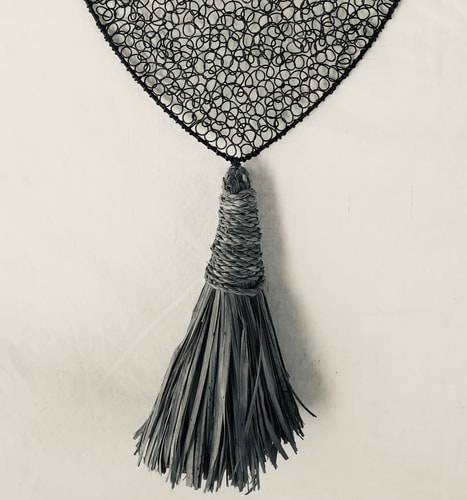 Cœur tissé en fil de fer & pompon palmier M