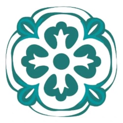 Un azulejo, motif floral stylisé avec des pétales et un cœur central, le tout dans des tons de turquoise et blanc.