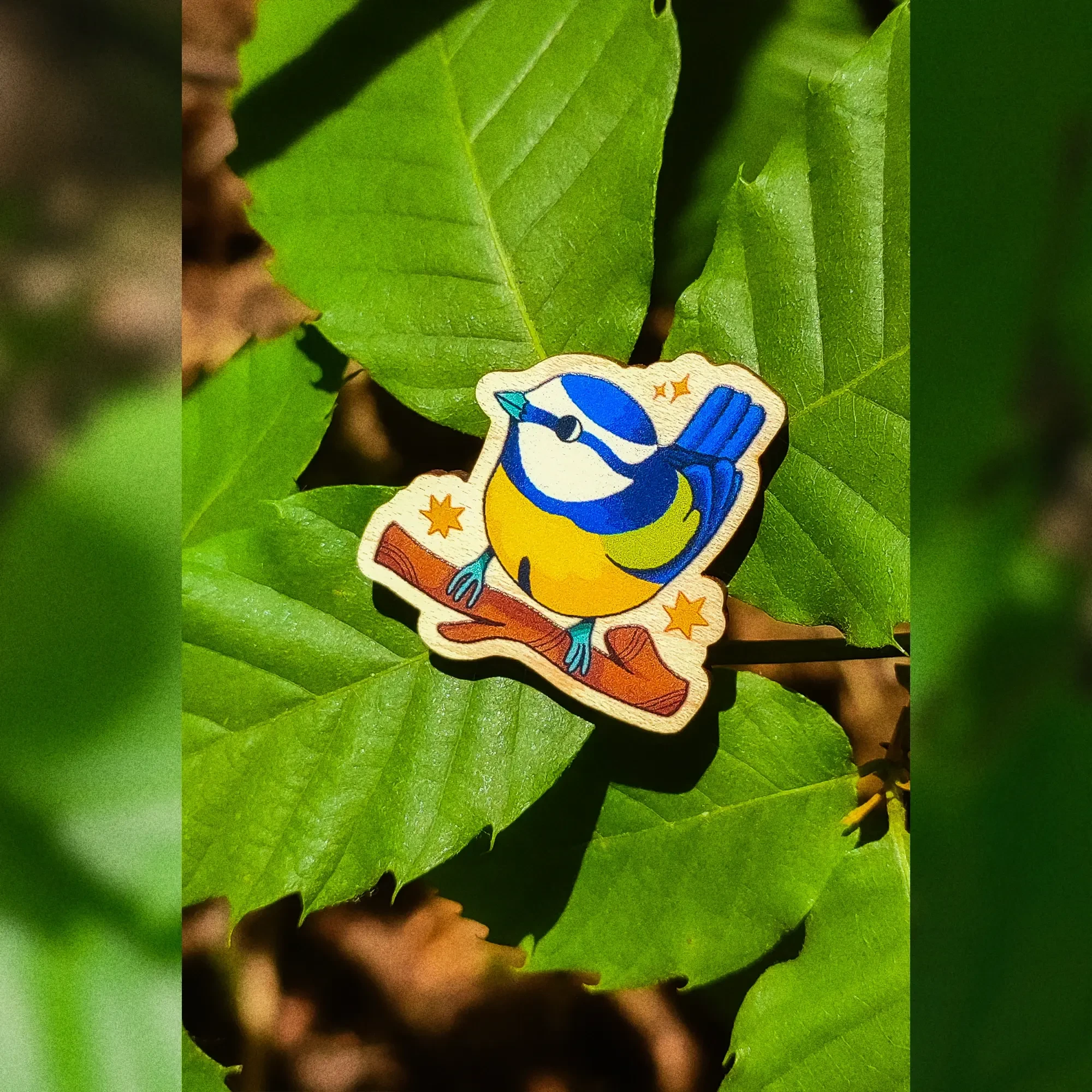 Pin's en bois mésange bleue 🟡🔵