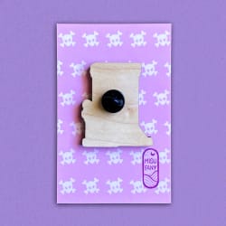 Pin's Cute Guillotine