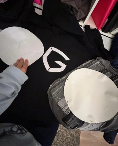 Hoodie Circle Customisation