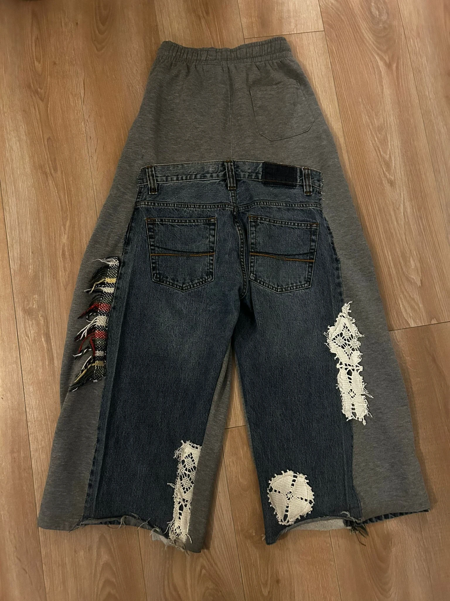 Jean sur Jogging Customisation 