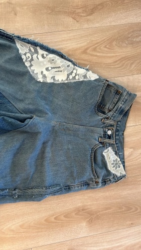 Personalización Vaqueros Baggy con Encaje