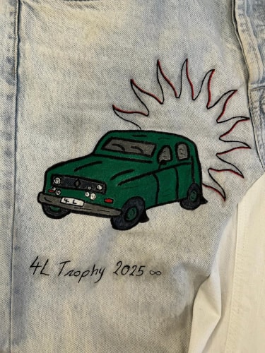 Jean Baggy with Drawings