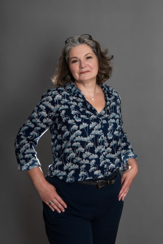 Portrait photo d'Emmanuelle Ragon, fondatrice d'Emgeni, coach certifiée et consultante.