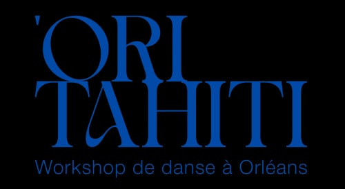 Logo bleu et gris « Ori Tahiti », avec le texte « Workshop de danse à Oidiana ».